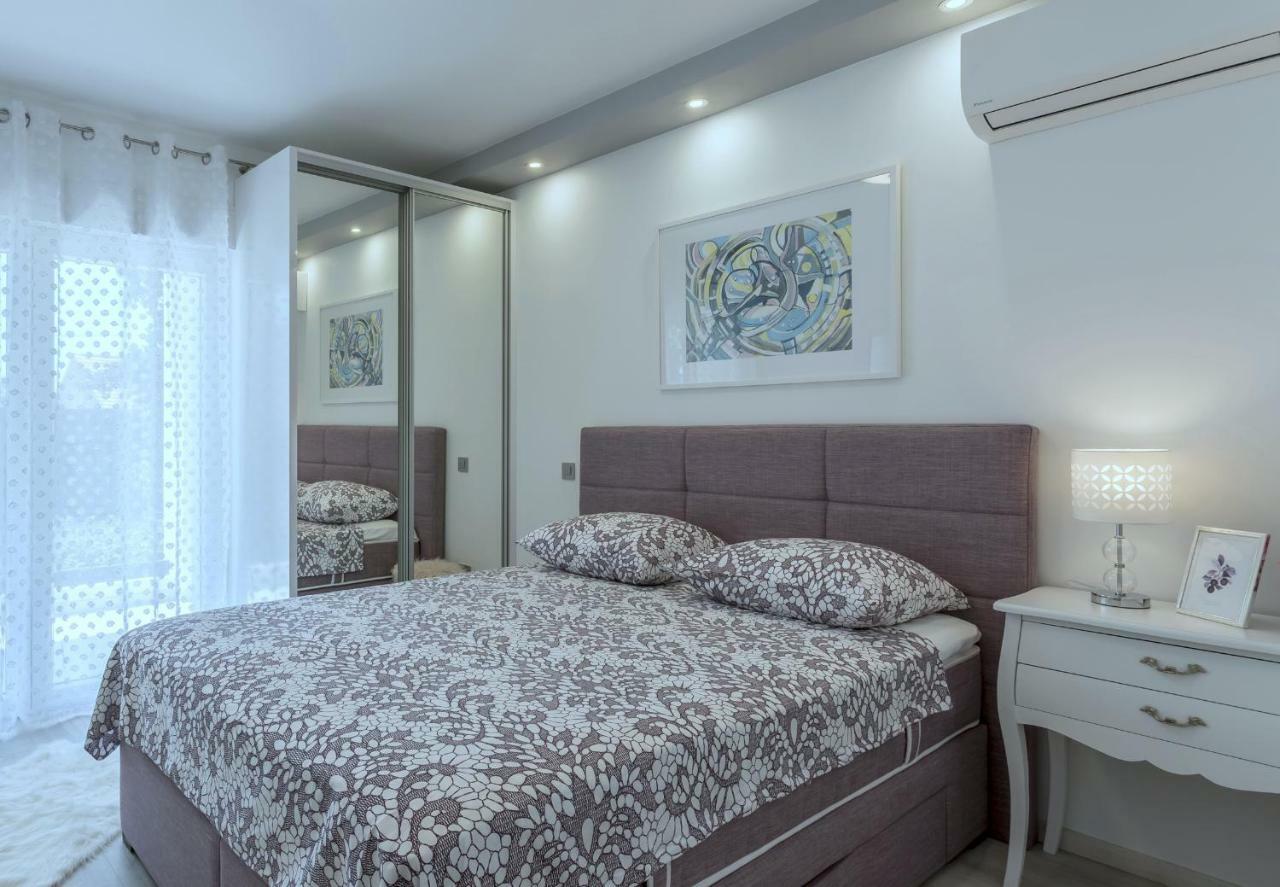 Villa Ema Kastela With Private Heated Pool Exterior foto